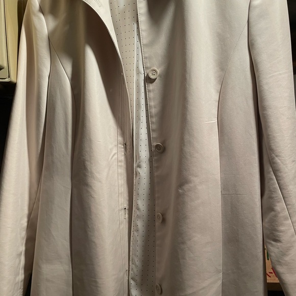 Trench coat w collar and buttoned front - Picture 1 of 4